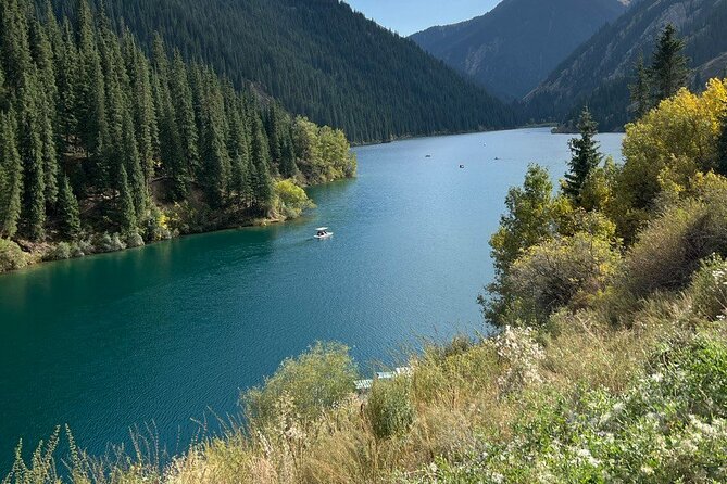 1 Day Tour Charyn Canyon, Kolsai/Kaindy lakes - Guide skills that matter: Aidyn’s photo instincts and smooth flow