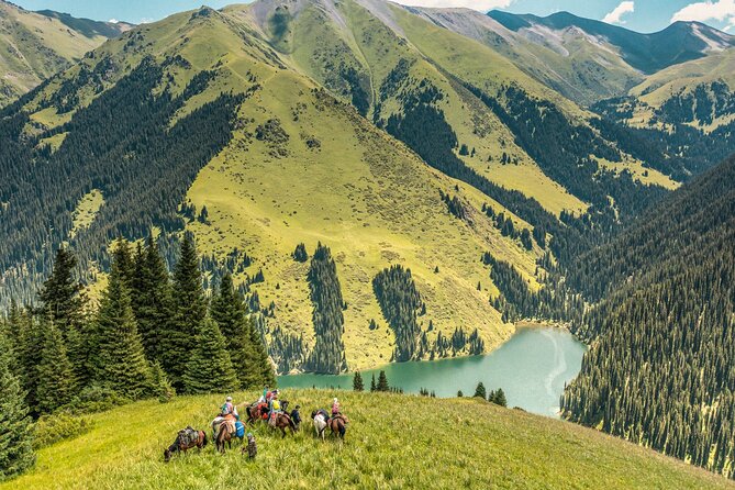 3-Day Private Horseback Riding and Hiking Tour in Kolsay - Where you sleep and how the nights in the mountains really work