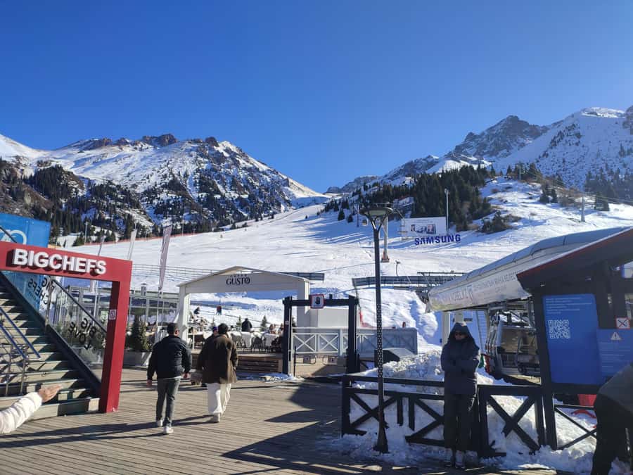 Almaty's Mountain Wonders: Medeu & Shymbulak - Key things I’d plan around