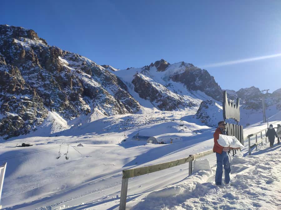 Almaty's Mountain Wonders: Medeu & Shymbulak - Cable car time: the simple way up to Shymbulak