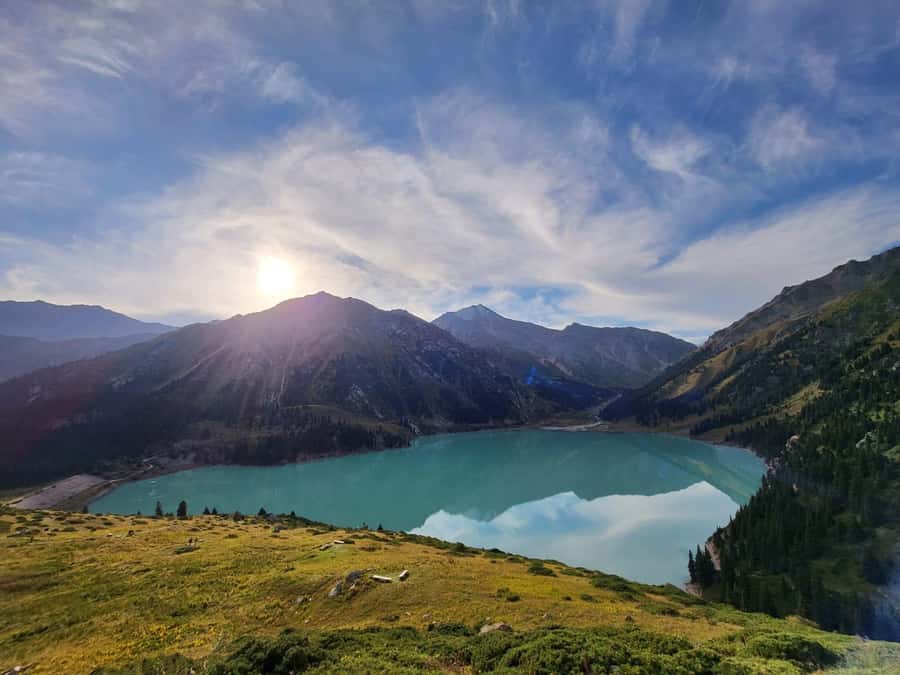 Big Almaty Lake Tour with Optional Hike - Drive to a viewpoint vs. the real 6 km uphill hike