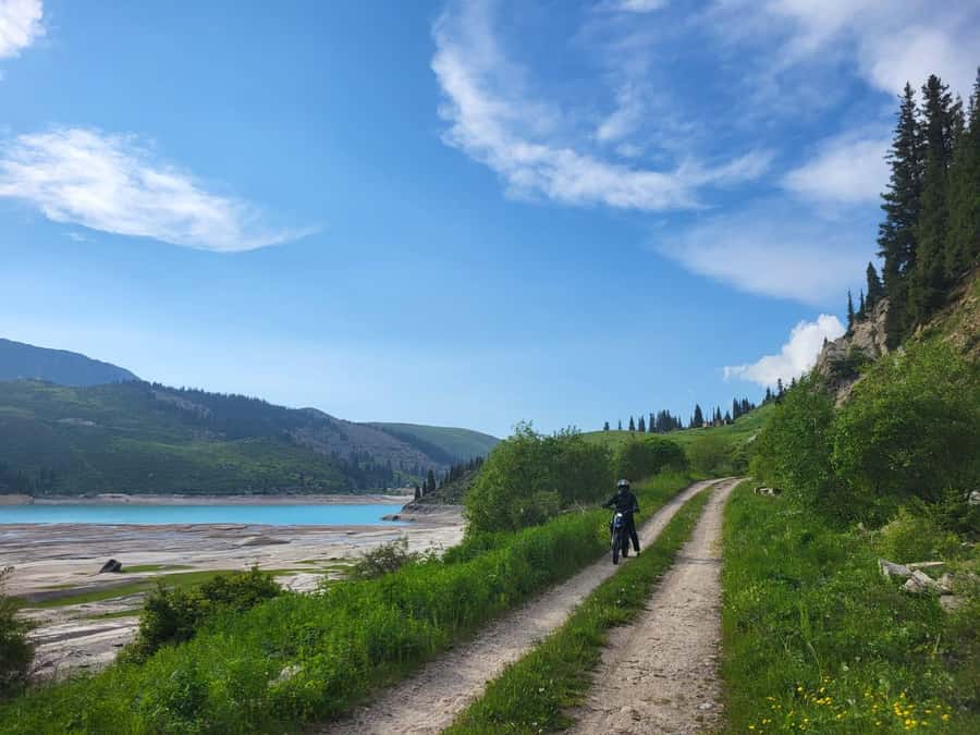 Big Almaty Lake Tour with Optional Hike - How the guides make it more than transportation
