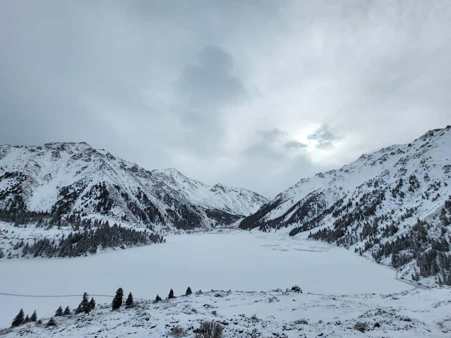 Big Almaty Lake Tour with Optional Hike - Safety, shoes, and the weather reality check