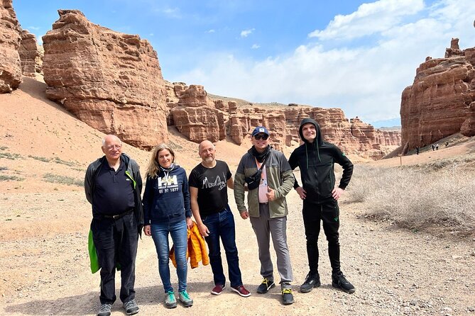 Charyn Canyon Valley of Castles 1 Day tour - Stop 1: Charyn Canyon hike, cliffs, and the Martian formations