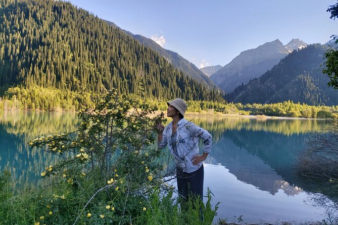 Issyk lake half - day tour - Picnic and snacks: making the lake day feel yours