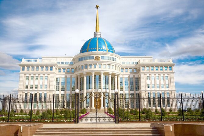 Private History Tour in the City of Kazakhstan - Khan Shatyr and the futuristic side of Astana under one roof