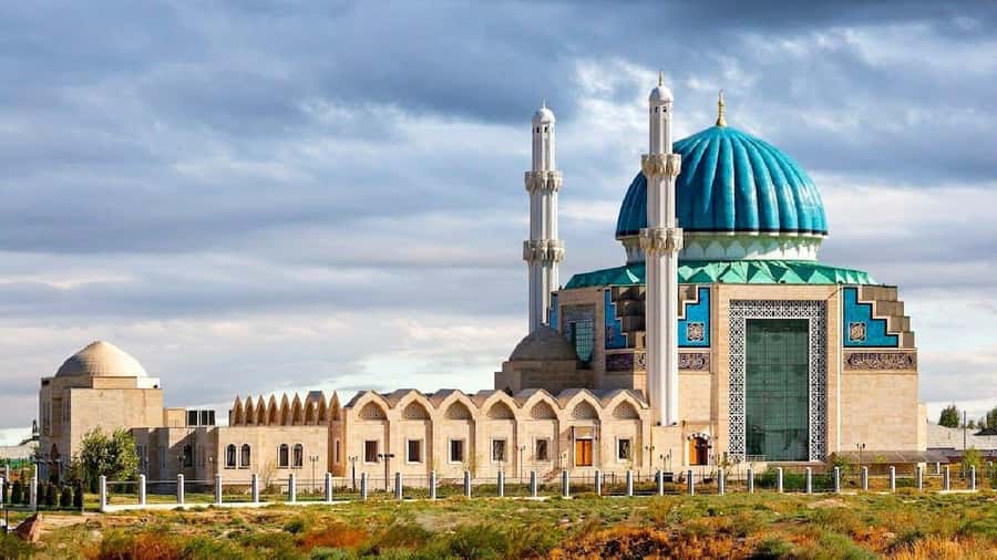Turkestan Gloriously Isolated - Day Tour from Tashkent - Shymkent: quick city context and a photostop that sets the tone